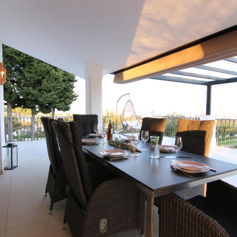 Villa with pool and stunning 180 degrees view - Villa - 51