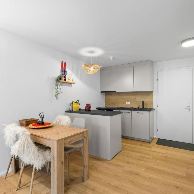Saphir 401 pres de la telecabine a Anzere - Apartment - 12