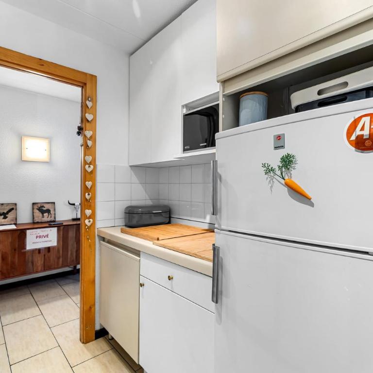 Saphir 404 pres de la telecabine a Anzere avec vue sur les Alpes - Apartment - 17