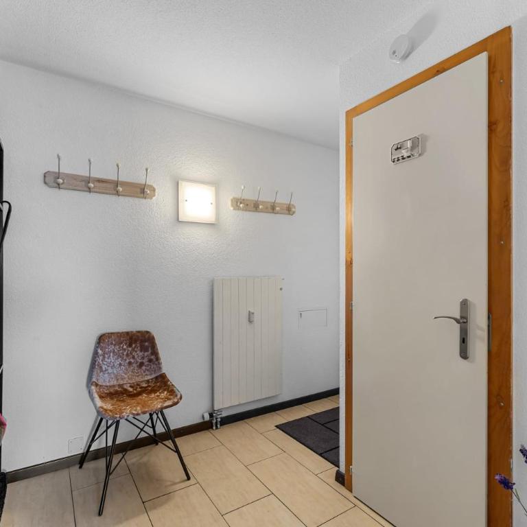 Saphir 404 pres de la telecabine a Anzere avec vue sur les Alpes - Apartment - 27