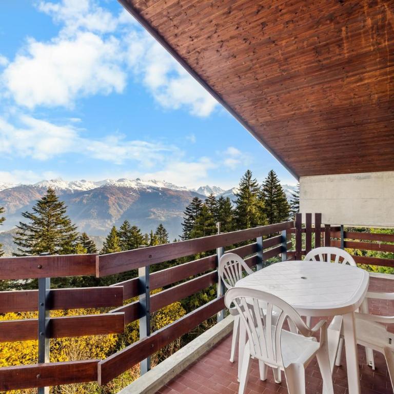 Saphir 404 pres de la telecabine a Anzere avec vue sur les Alpes - Apartment - 37