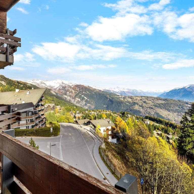 Saphir 404 pres de la telecabine a Anzere avec vue sur les Alpes - Apartment - 43