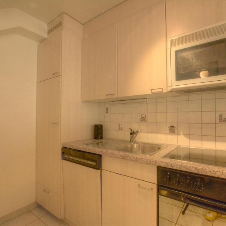 Appartement Saphir 615 pres de la telecabine a Anzere - Apartment - 4