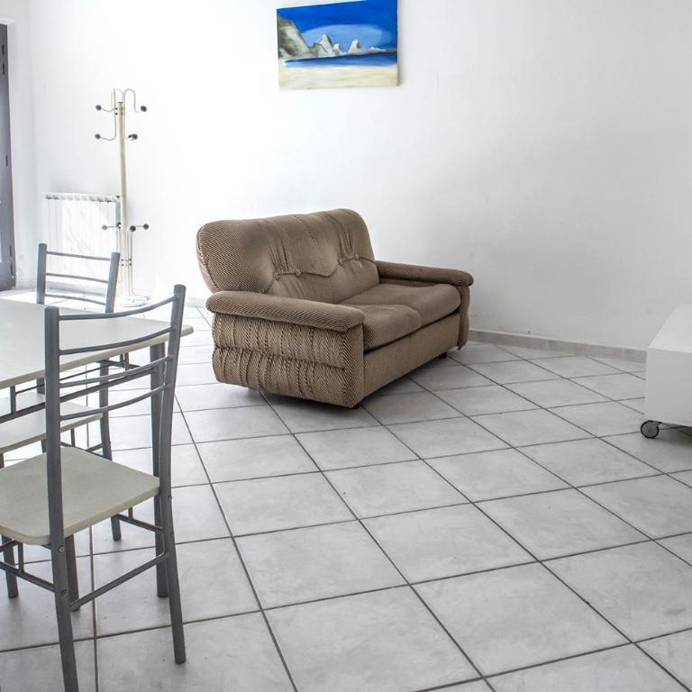 N202 - Numana, ampio bilocale con portico - Appartamento con 1 Camera da Letto - 4