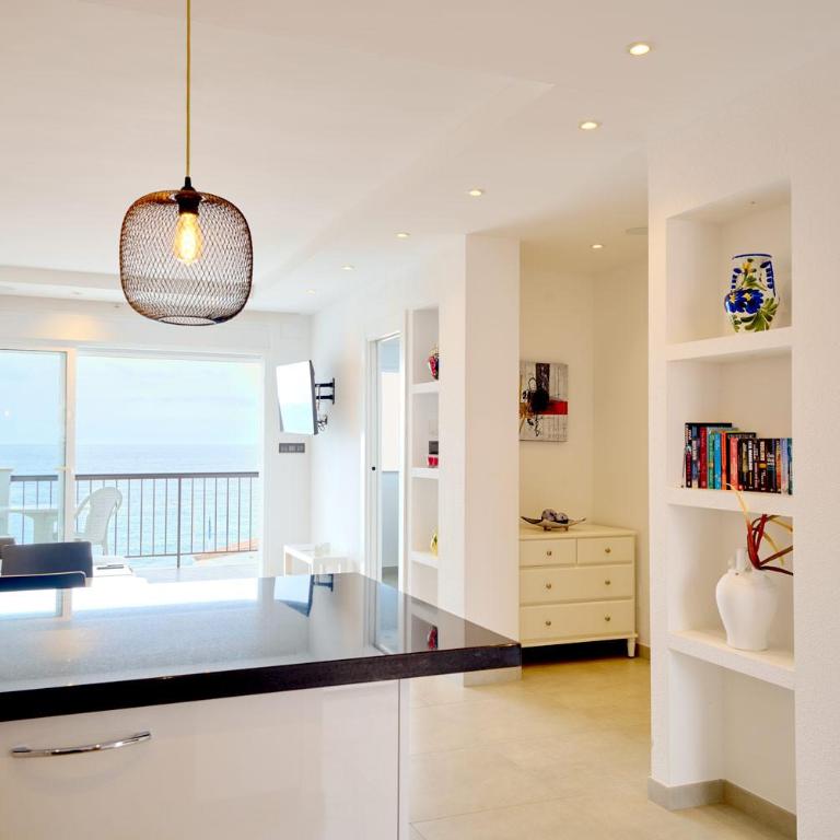 Arce I 26 - Beachfront Apartment with Stunning Sea Views & Pool - Apartamento de 2 dormitorios con balcón y vistas al mar - 11