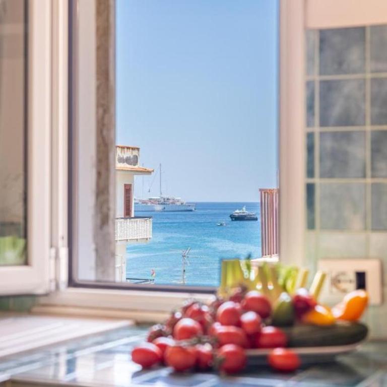 Beach Rooms Naxos - Casa Vacanze con 3 Camere da Letto - 13