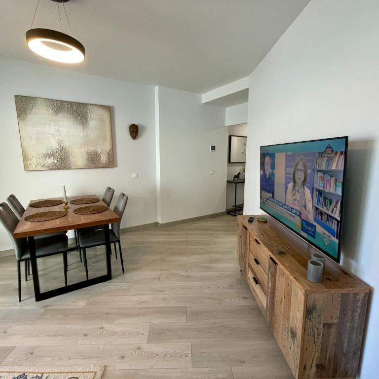 Downtown Estepona, pool and beach - Apartamento de 2 dormitorios - 3