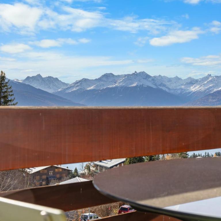 Gemeaux 104 sur la place du village a Anzere - Apartment - 14