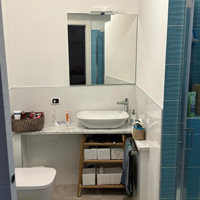 ALBA Blu - Appartamento con 2 Camere da Letto e Terrazza - 11