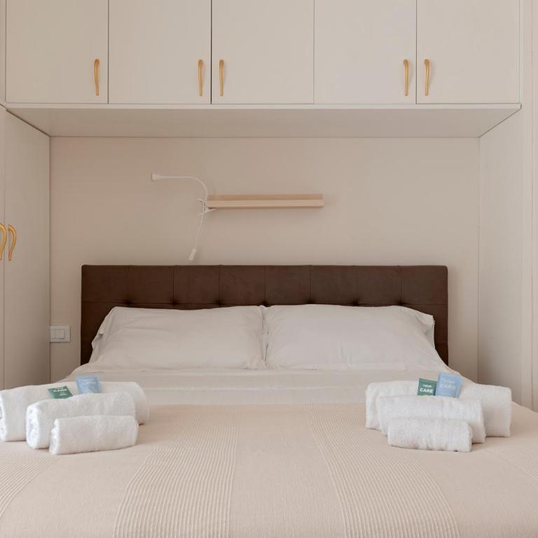 Domio - Elegante oasi con Terrazza - Two-Bedroom Apartment - 12