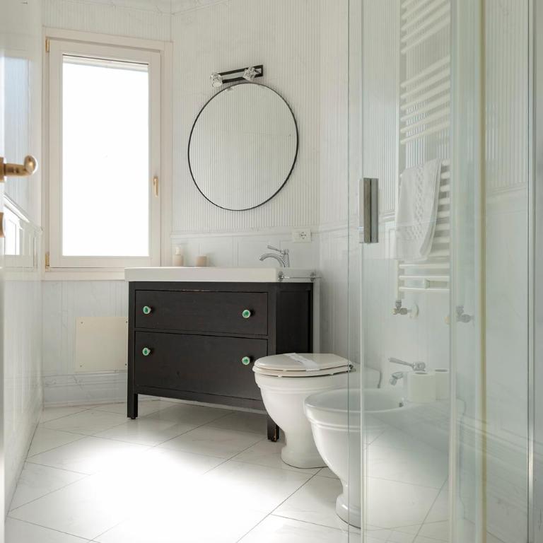 Domio - Elegante oasi con Terrazza - Two-Bedroom Apartment - 26