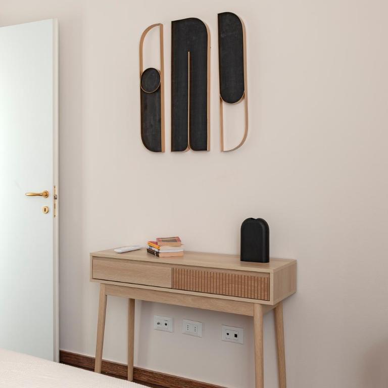 Domio - Elegante oasi con Terrazza - Two-Bedroom Apartment - 27