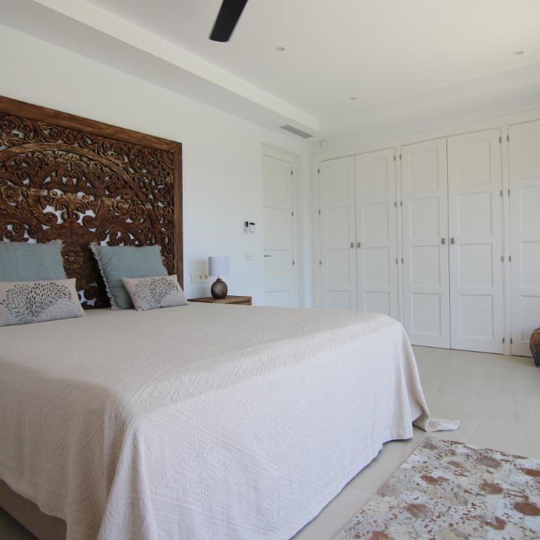 Villa with pool and stunning 180 degrees view - Villa - 49