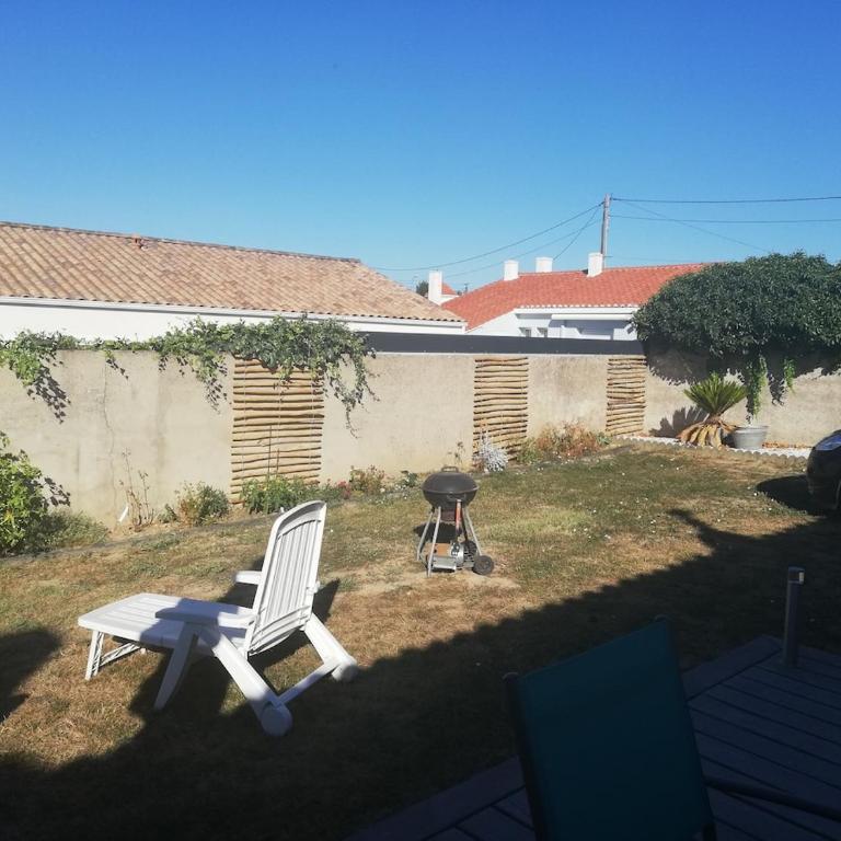 Maison 2 chambres sur terrain clos proche mer - Two-Bedroom House - 26