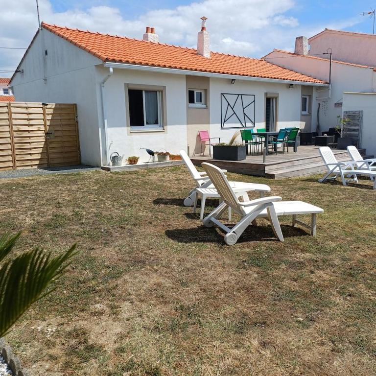 Maison 2 chambres sur terrain clos proche mer - Two-Bedroom House - 27