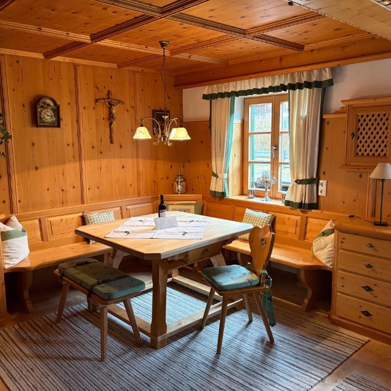 Haus Schöneck - Chiemgau Karte - Apartment mit Blick auf die Berge - 7