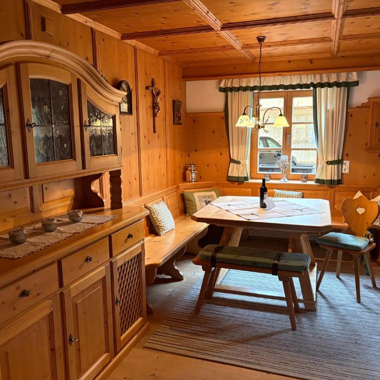Haus Schöneck - Chiemgau Karte - Apartment mit Blick auf die Berge - 9
