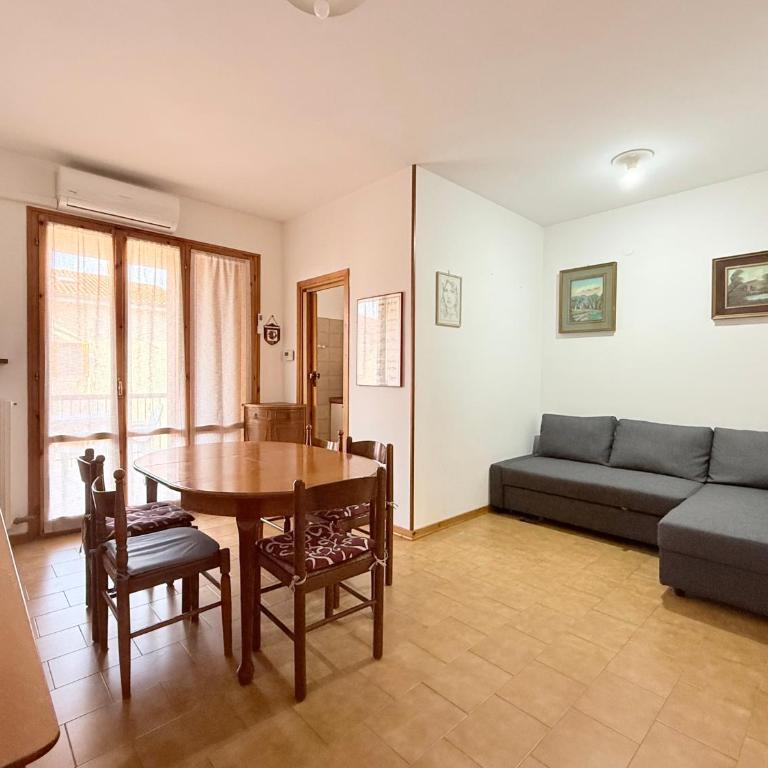 N034 - Appartamento con terrazzo a Numana - Appartamento con 2 Camere da Letto - 3