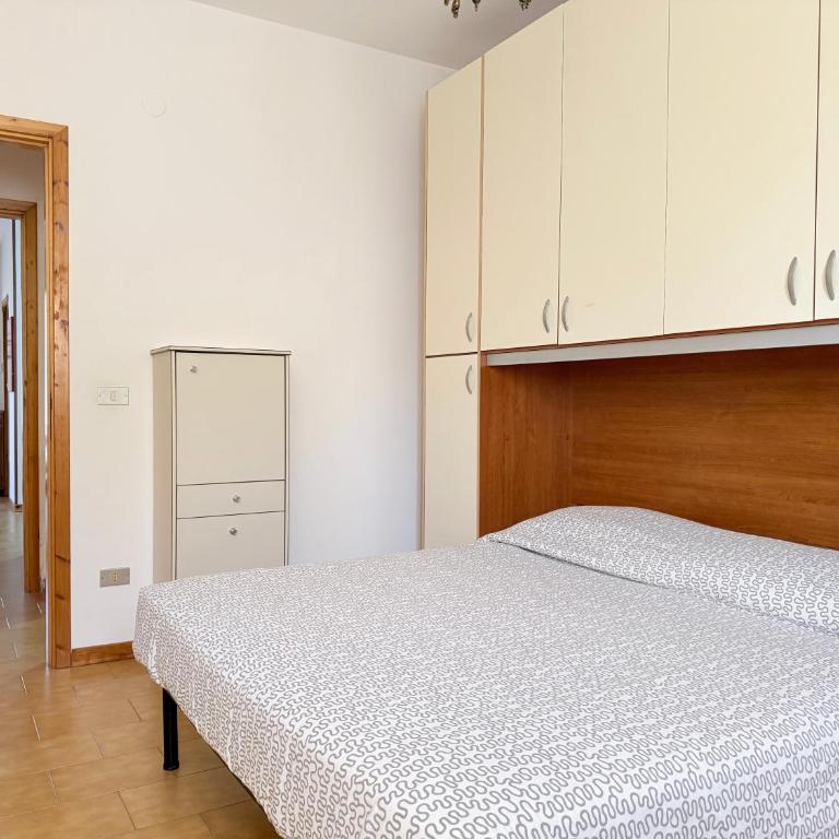 N034 - Appartamento con terrazzo a Numana - Appartamento con 2 Camere da Letto - 10