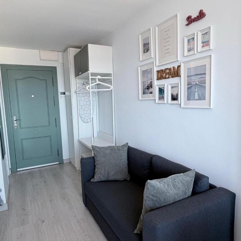 Sunny Studio With Beautifull Seaviews - Studio Apartment with One Double Bed - 13