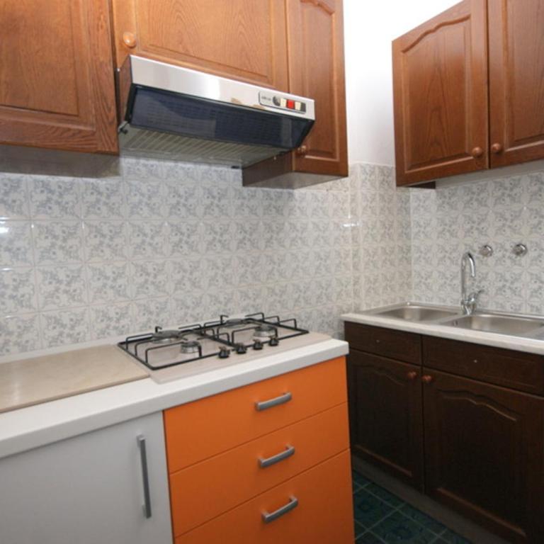 30 Trilocale fronte mare - Appartamento con 2 Camere da Letto - 4