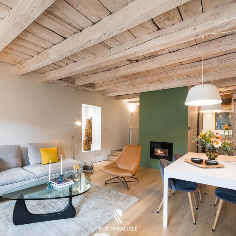 Stylish triplex gem in historic pedestrian center - Apartment - 1