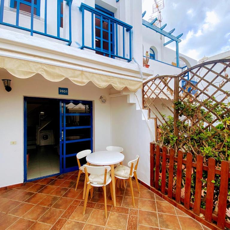 Playmar Pool by Wave Properties - Apartamento de 1 dormitorio - 2