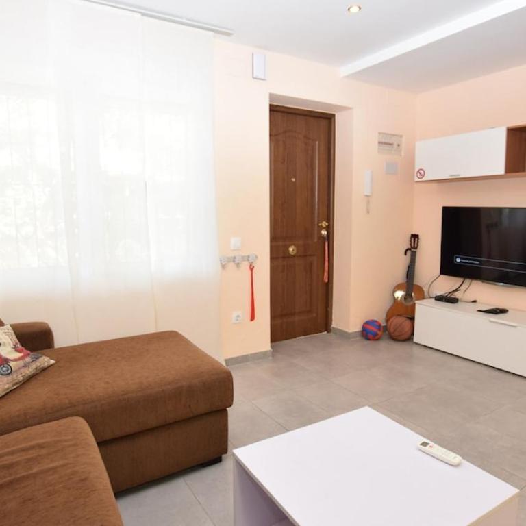 Bonita casa adosada en La Pineda playa - Two-Bedroom House - 10