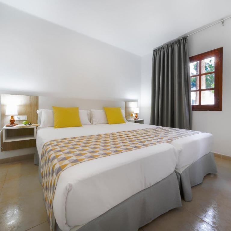 BLUESEA Playa Club - One-Bedroom Apartment - 1