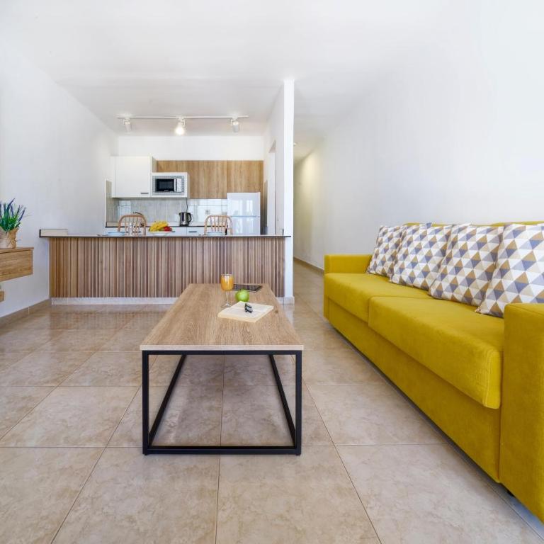 BLUESEA Playa Club - One-Bedroom Apartment - 2