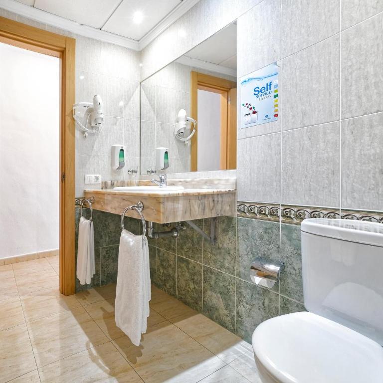 BLUESEA Playa Club - Two-Bedroom Apartment - 8