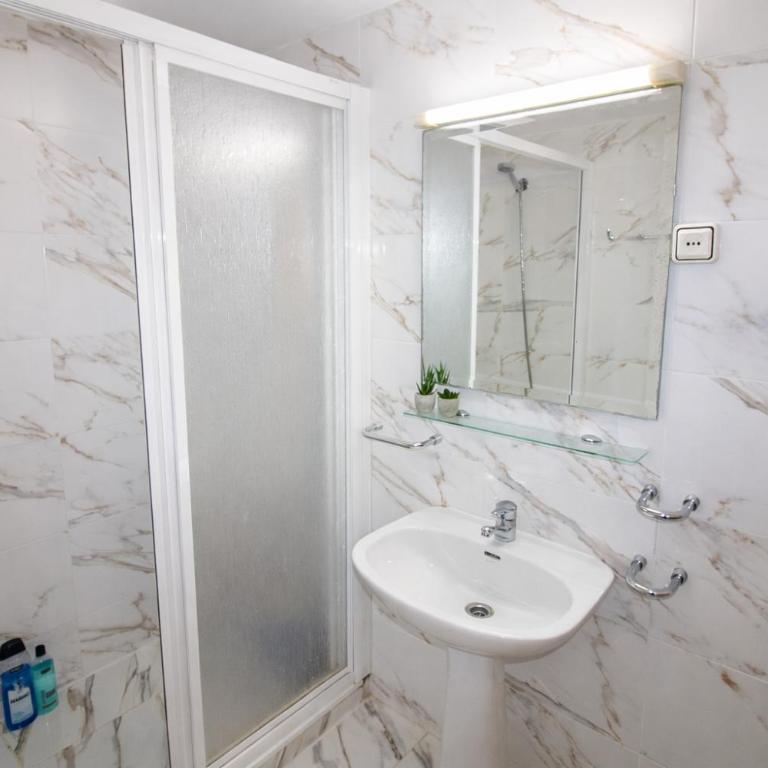 Romana Pool View PET FRIENDLY - Albert Villas - Apartment with Pool View - 20