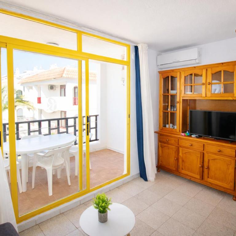 Romana Pool View PET FRIENDLY - Albert Villas - Apartment with Pool View - 13