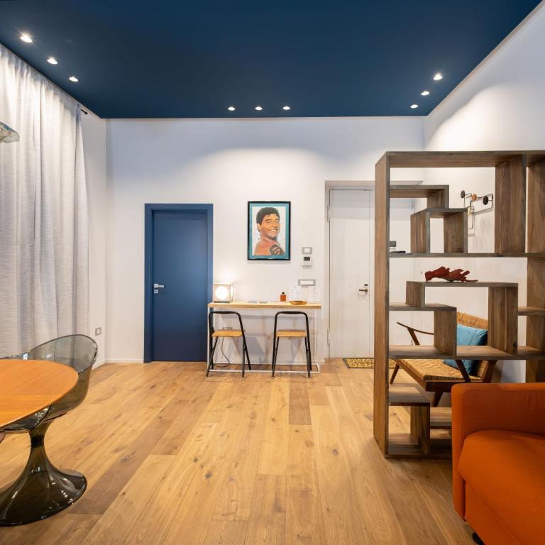 Portico 75 - Appartamento con 2 Camere da Letto e Balcone - 1