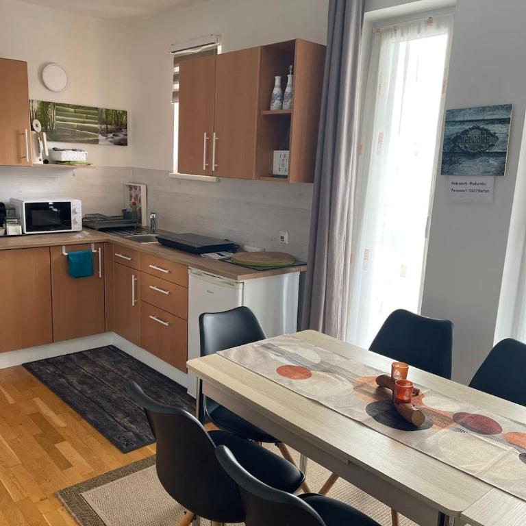 Stylisches Haus in Klagenfurt mit Bergblick - Ferienhaus mit 3 Schlafzimmern - 2