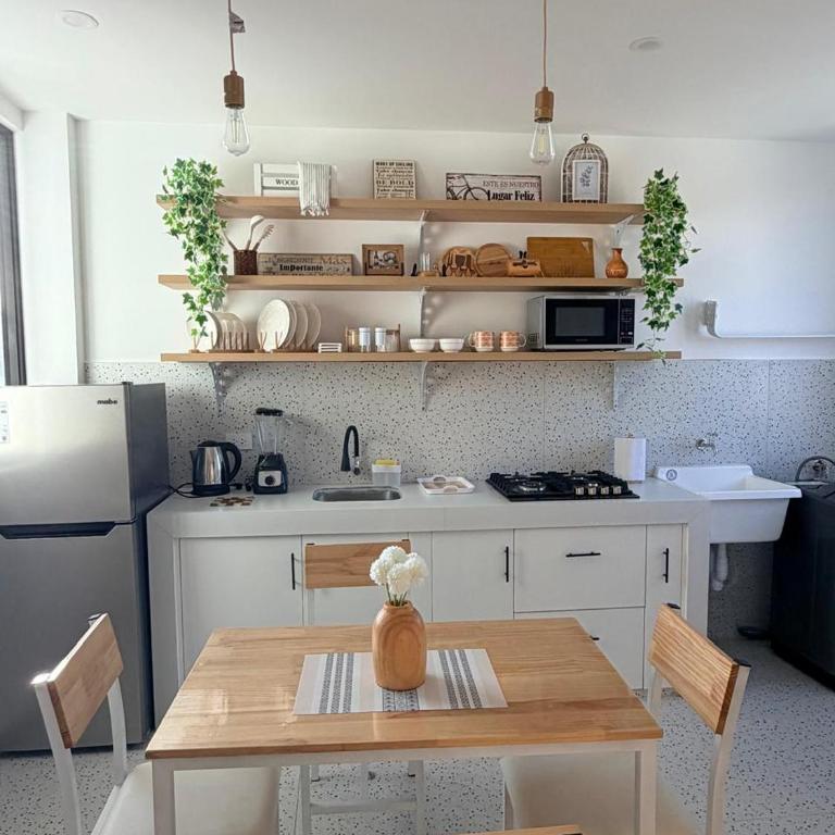 Dptos 2do piso - 7 min del centro - 2 Hab - 3 camas - wifi - lavadora - Apartamento Superior de 2 dormitorios - 3