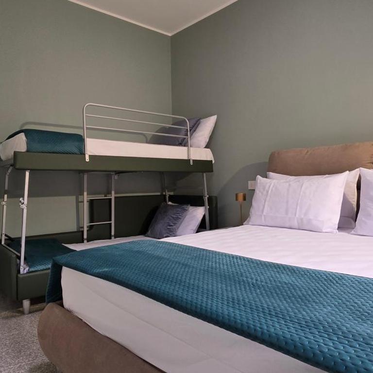 DANIEL SUPERIOR APARTMENTS - Tropea City Center - 250m from the Train Station - Two-Bedroom Apartment with Balcony - 13