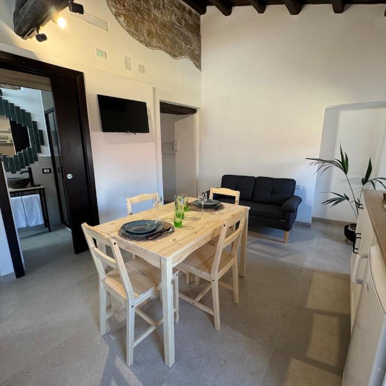 Cristina's house Terrace in historical centre - Appartamento con 1 Camera da Letto - 25