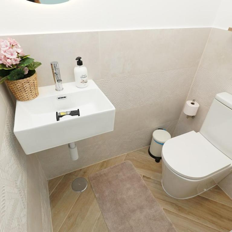 Gran Canaria Apartment Casa June in Puerto Rico Center - Two-Bedroom House - 26