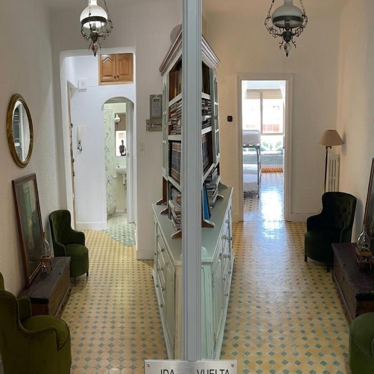 Apartamento en el centro - Three-Bedroom Apartment - 11