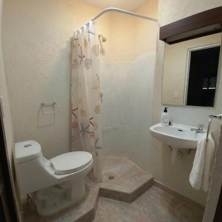 Vintage Granada - Three-Bedroom Apartment - 11