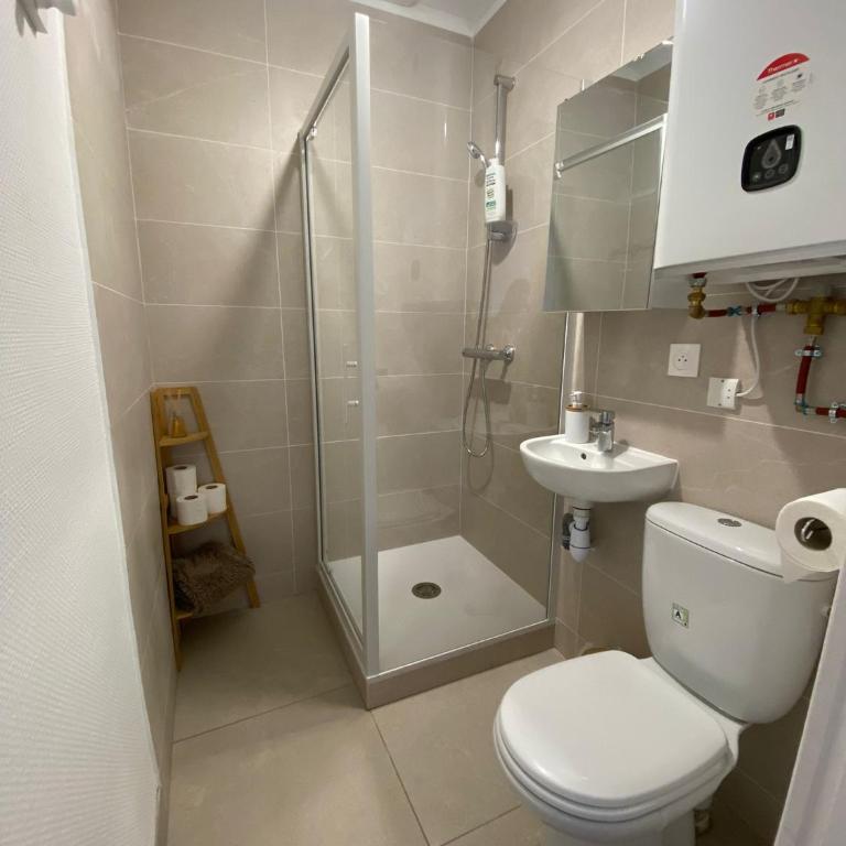 Le Petit Havre De Joie - One-Bedroom Apartment - 4