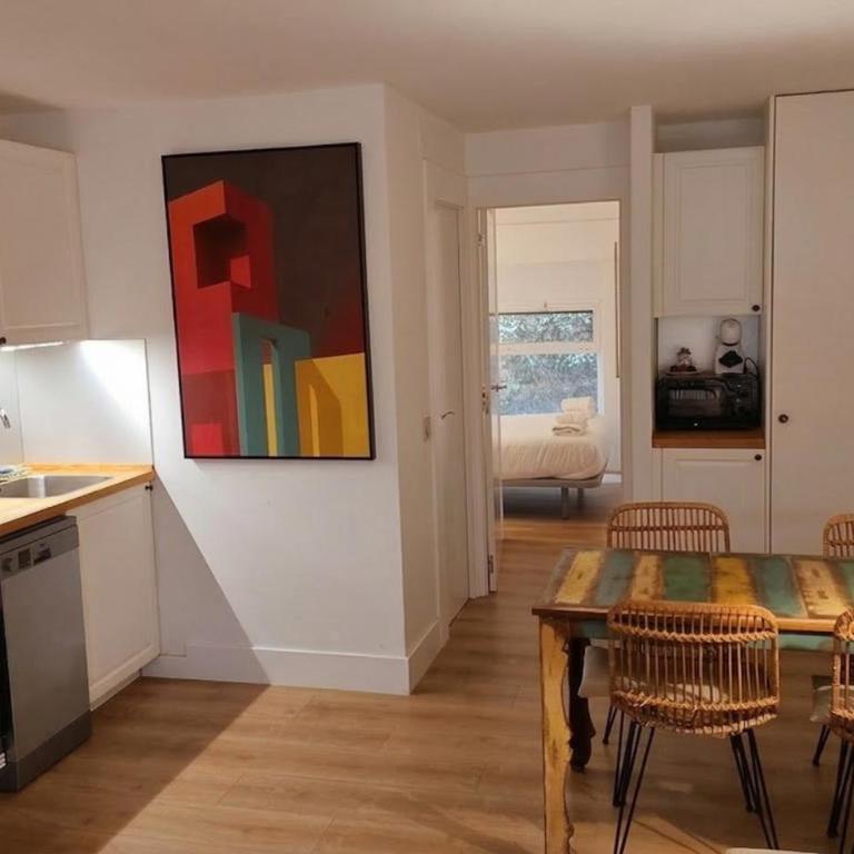 Apartahotel Quo Eraso - One-Bedroom Standard Apartment - 1