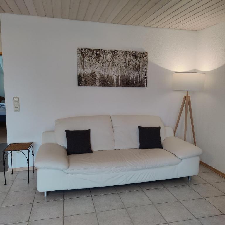 Ferienhof Schöngarten, Sonja & Stefan Büchele GbR - Two-Bedroom Apartment with Mountain View - 15