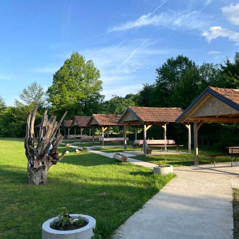 Seosko domacinstvo Rajska Dolina - Kuća sa 1 Spavaćom Sobom - 13