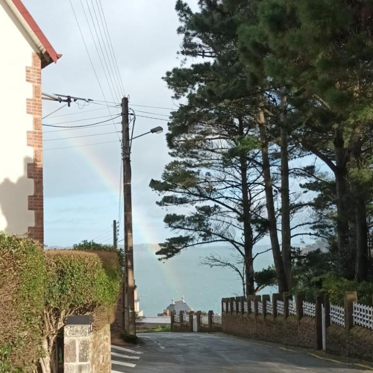 Belle maison vue mer avec terrasse à Perros-Guirec - Maison 2 Chambres - 23