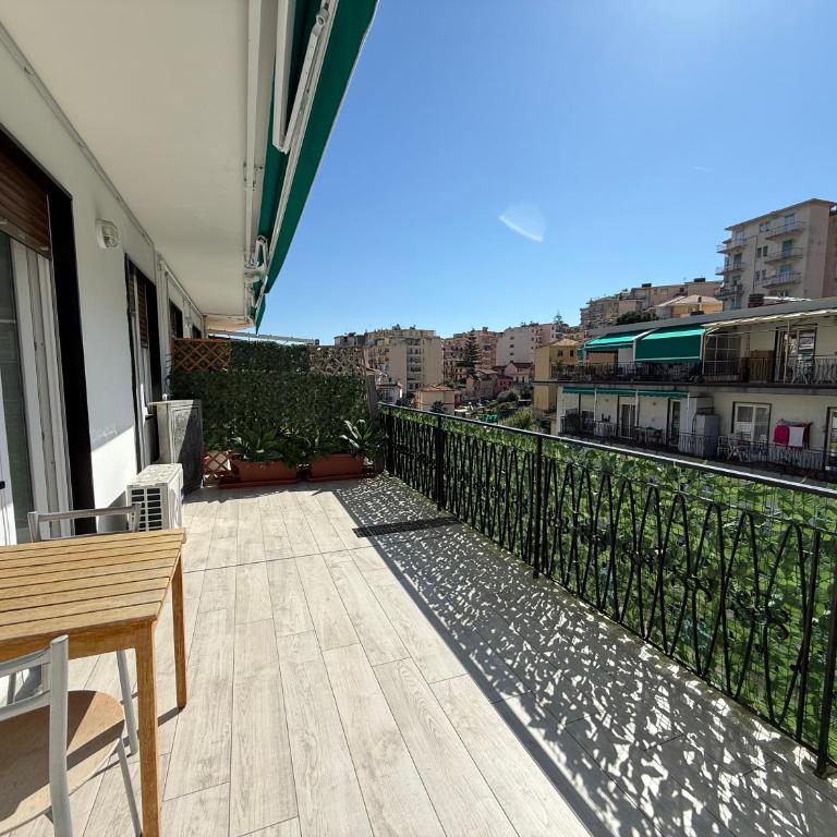 WH-Maison Du Soleil-Attico Monolocale con Parcheggio Gratuito e Grande terrazza - A 5 minuti dal centro - Wifi - Monolocale - 11