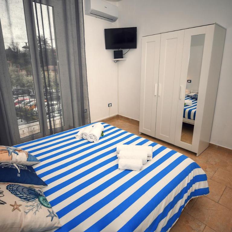 La Casetta del Vicolo - Free Parking & 15 min Station - Two-Bedroom Apartment - 21