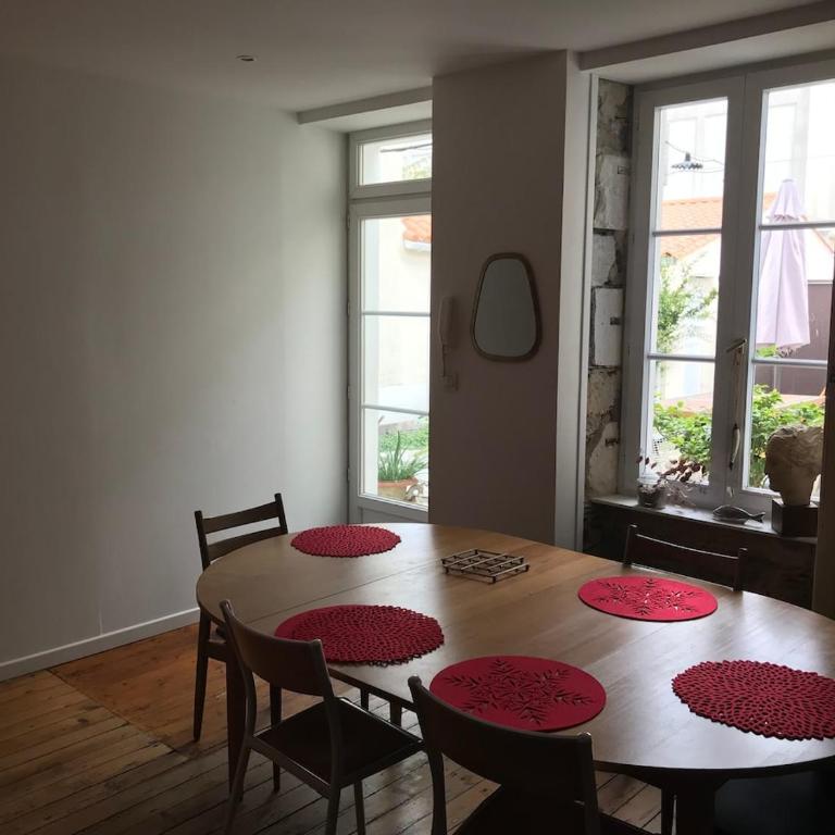 Maison de pêcheur centre ville à 200 m de la plage - Villa 3 Chambres - 23