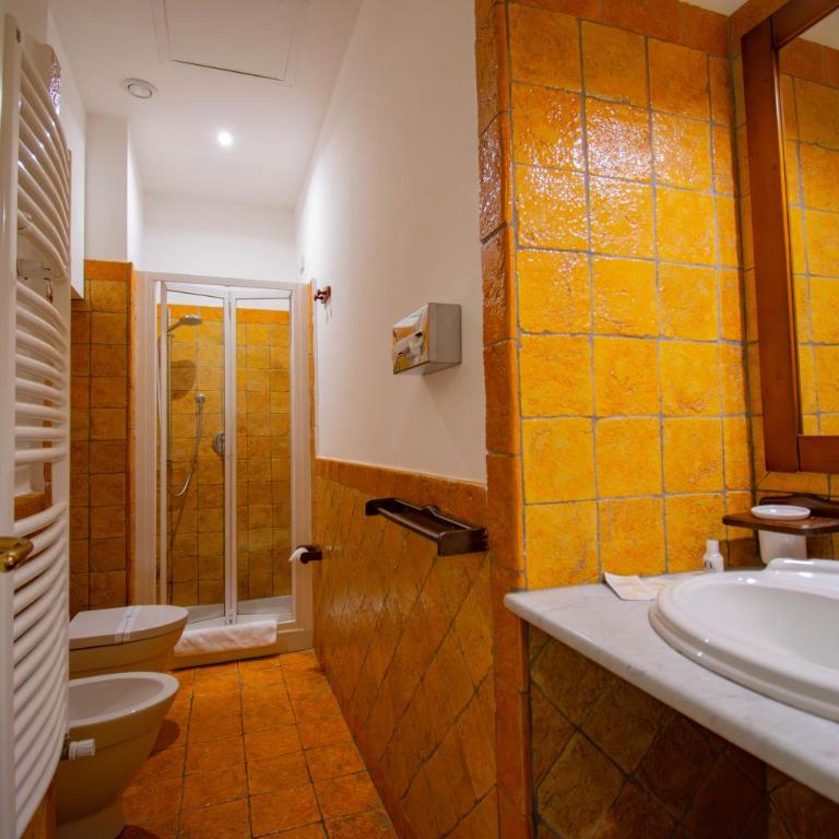 Hotel La Plumeria - Camera Matrimoniale Deluxe - 4